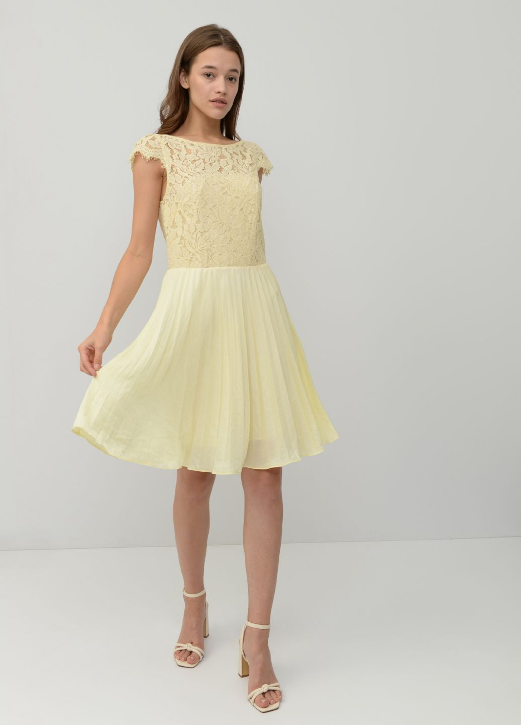 Желтое вечернее платье H&M