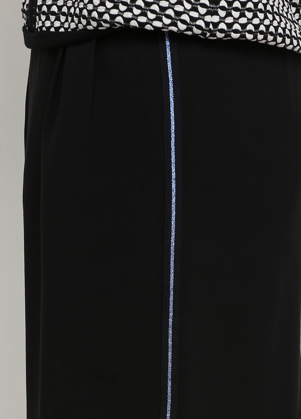 Черная кэжуал однотонная юбка Share миди