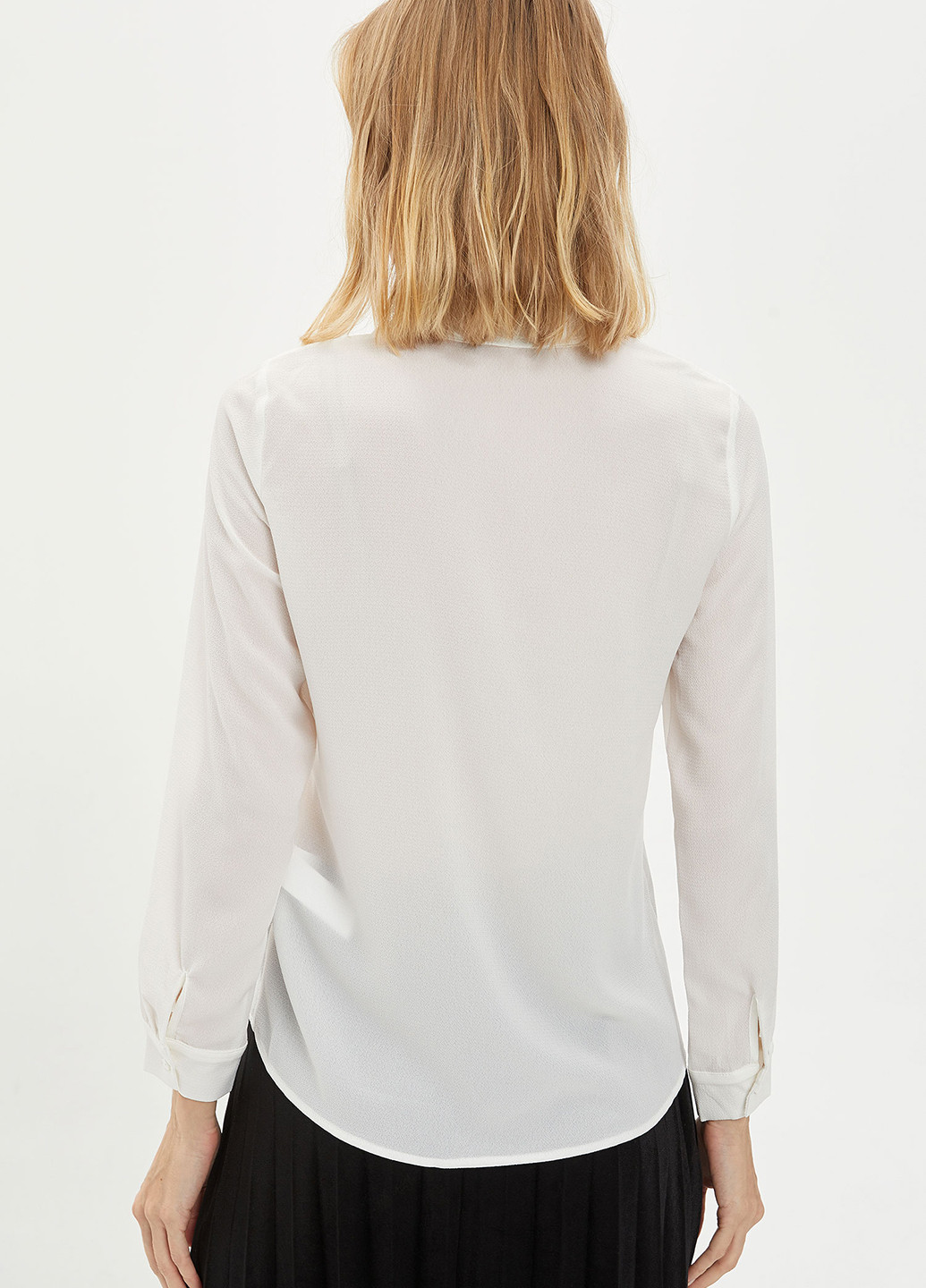 Біла демісезонна блуза DeFacto
