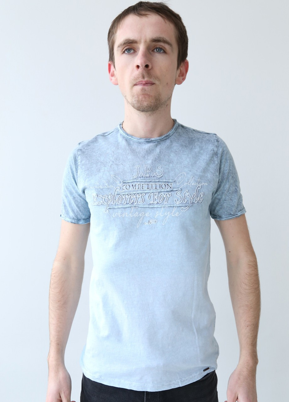 Голубая футболка мужская голубая вареная с переходом цвета Jean Piere