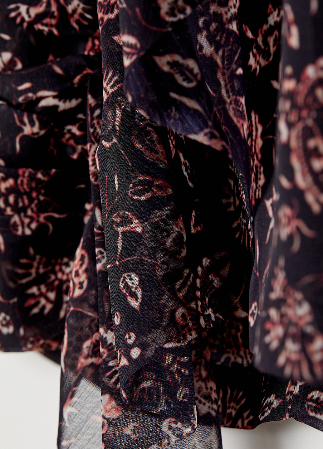 Черная кэжуал цветочной расцветки юбка H&M колокол