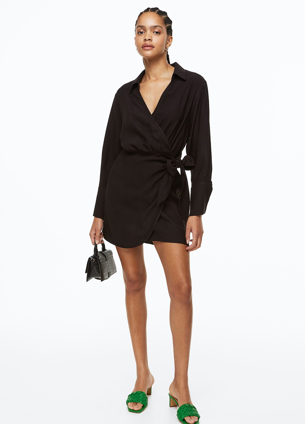 Чорна кежуал сукня на запах H&M однотонна