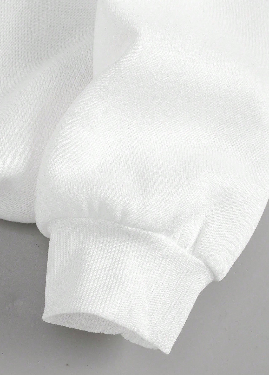 Белый свитшот SHEIN новогодний без декора (333529629)