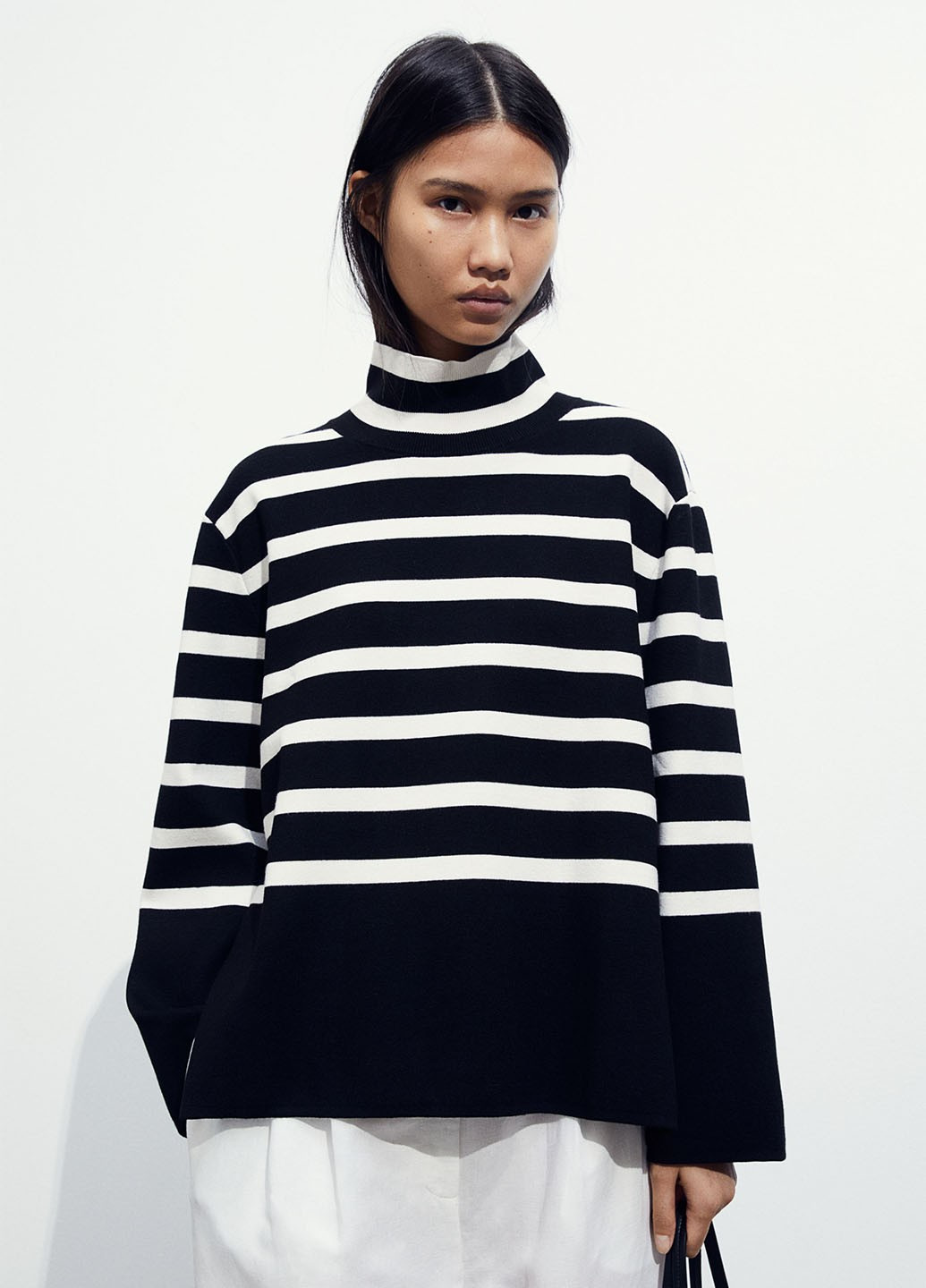 Чорно-білий демісезонний светр H&M