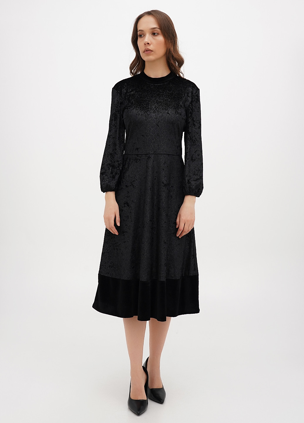 Черное кэжуал платье клеш Sassofono однотонное