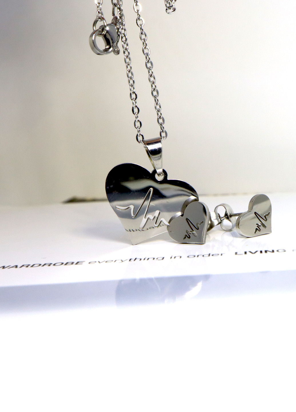 Набір ланцюжок з кулоном і сережки "Ритм серця", сріблстий Анна Ясеницька (256380267)