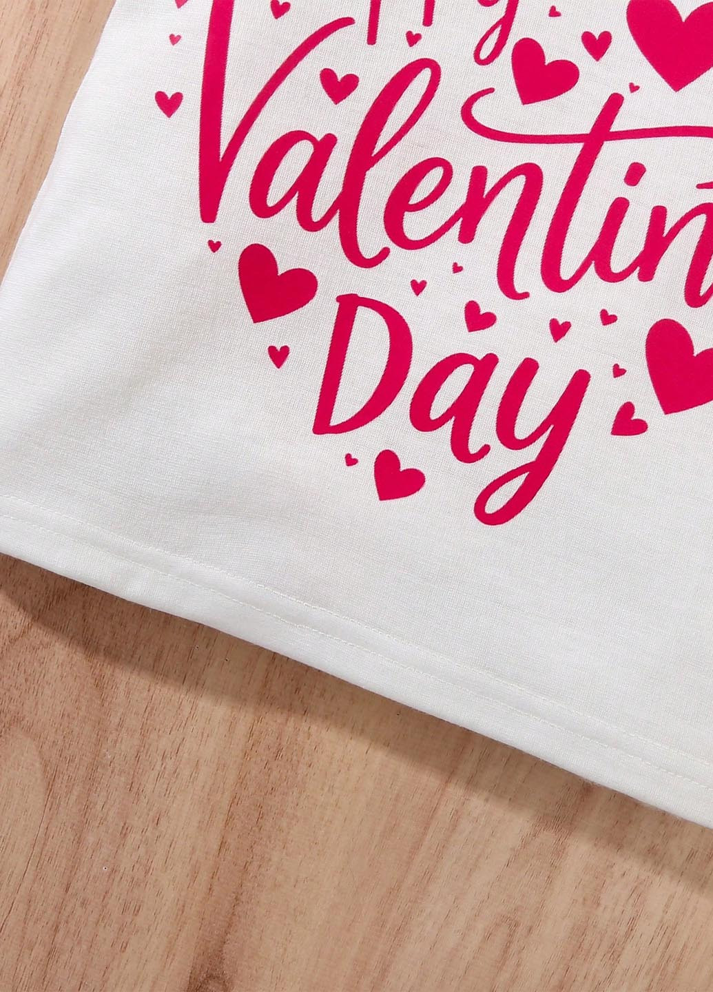 Белая летняя футболка SHEIN