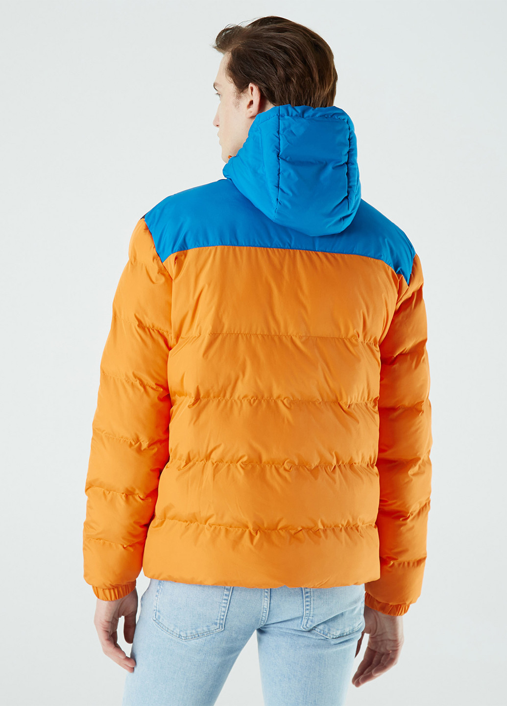 Оранжевая демисезонная куртка Lacoste