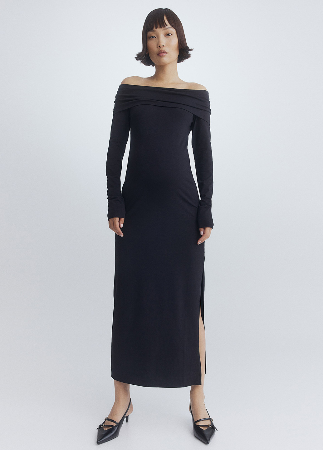 Чорна кежуал сукня для вагітних з відкритими плечима H&M однотонна