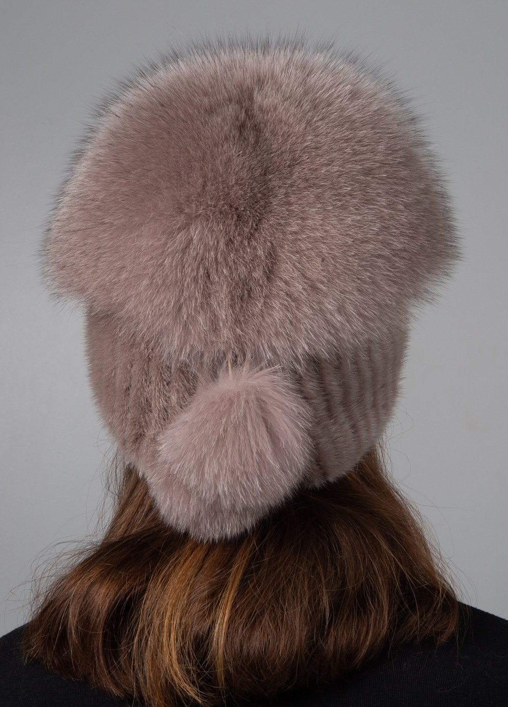 Женская зимняя шапка бини из натурального меха норки с большим помпоном из песца Меховой Стиль шарик (254953048)