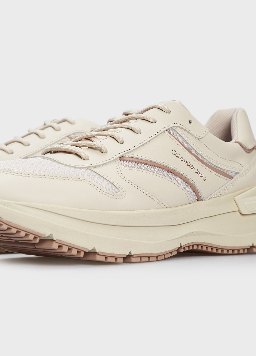 Бежевые всесезонные кроссовки Calvin Klein Jeans