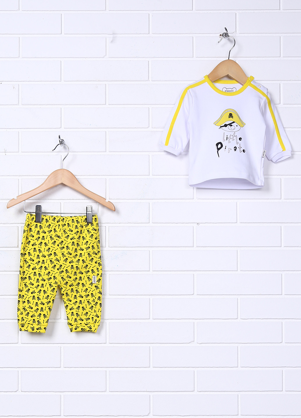 Желтая всесезон пижама (кофта, брюки) Albimini