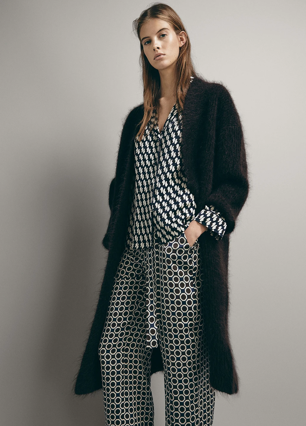 Чорно-біла блуза Massimo Dutti