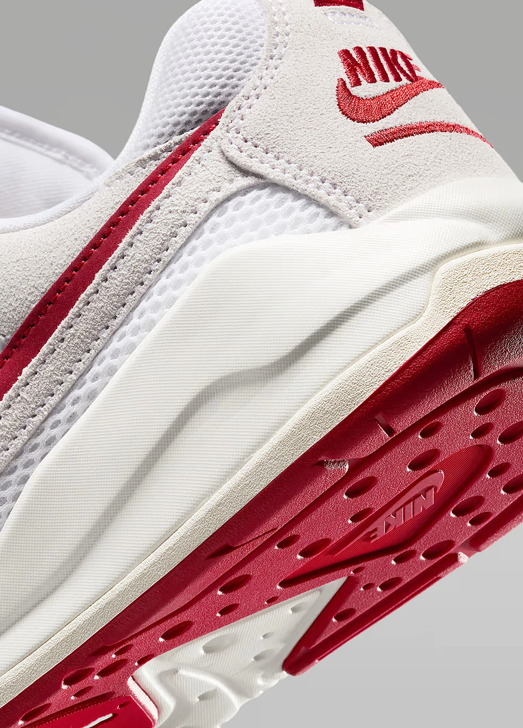Білі кросівки всесезон Jordan Jordan CMFT ERA