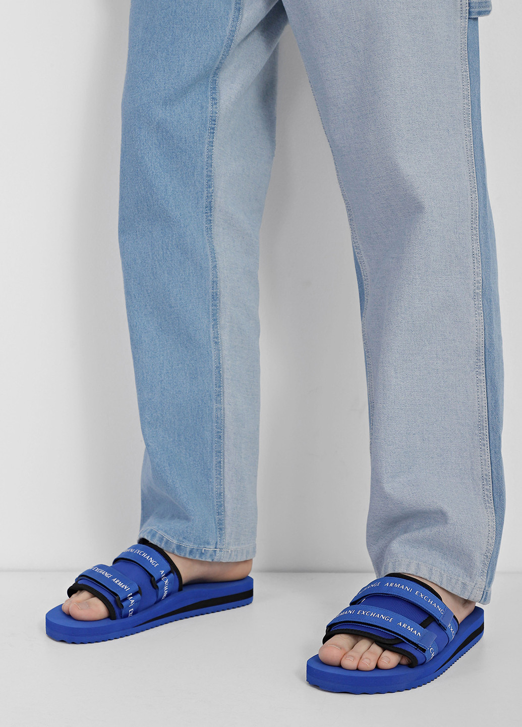 Синие кэжуал шлепанцы Armani Exchange