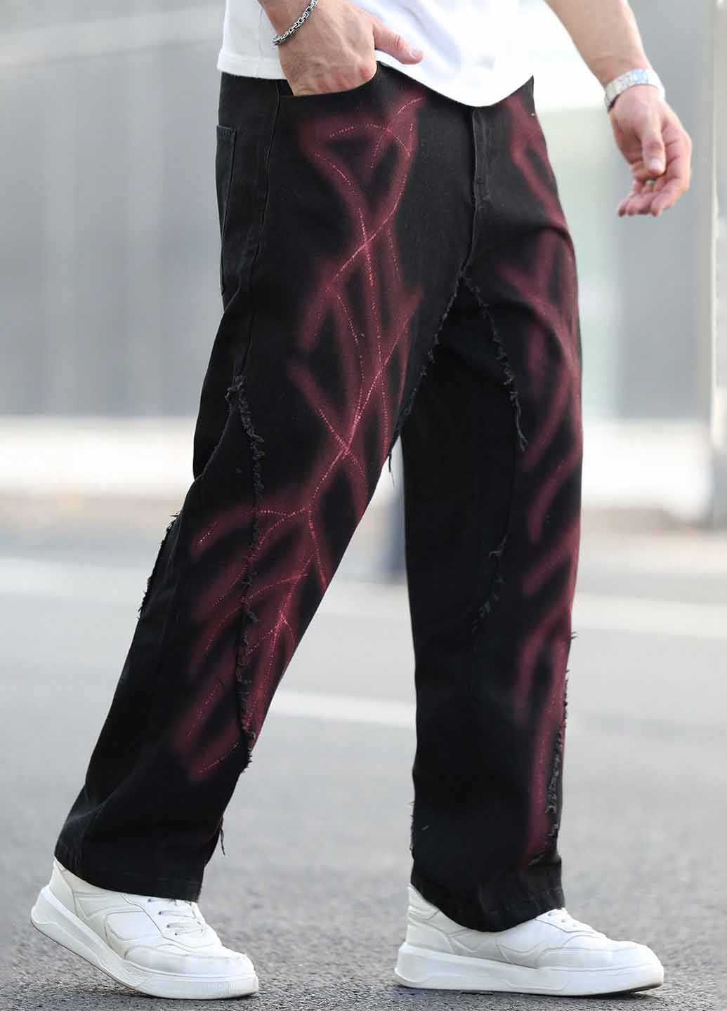 Черные демисезонные регюлар фит джинсы SHEIN