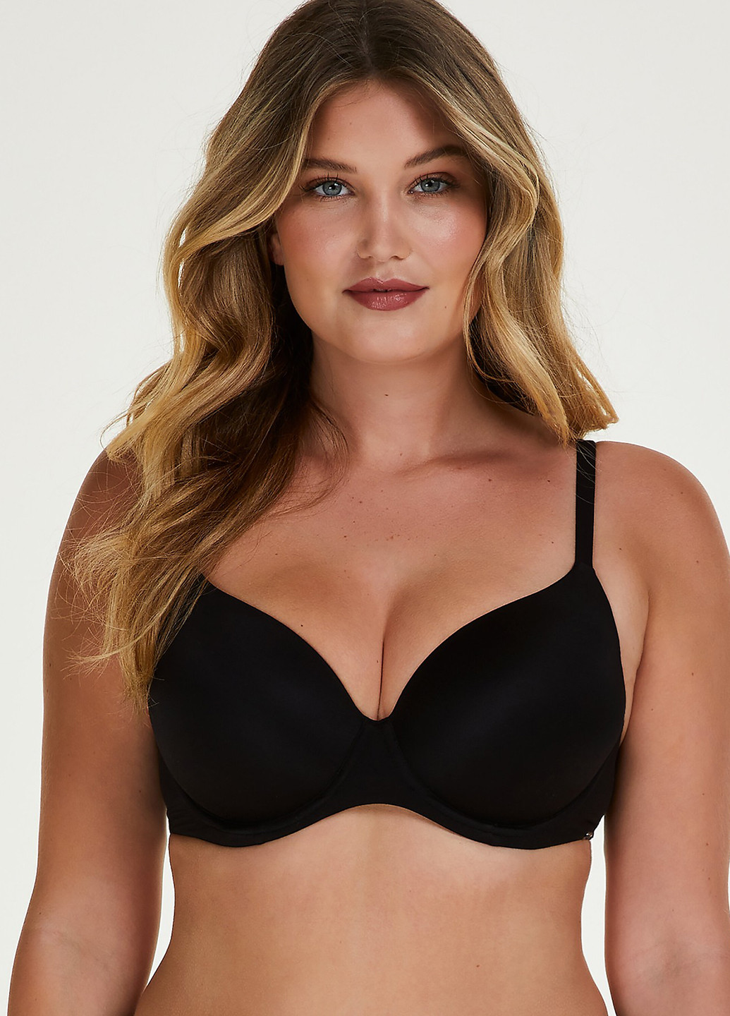 Чёрный бюстгальтер Hunkemoller с косточками полиамид