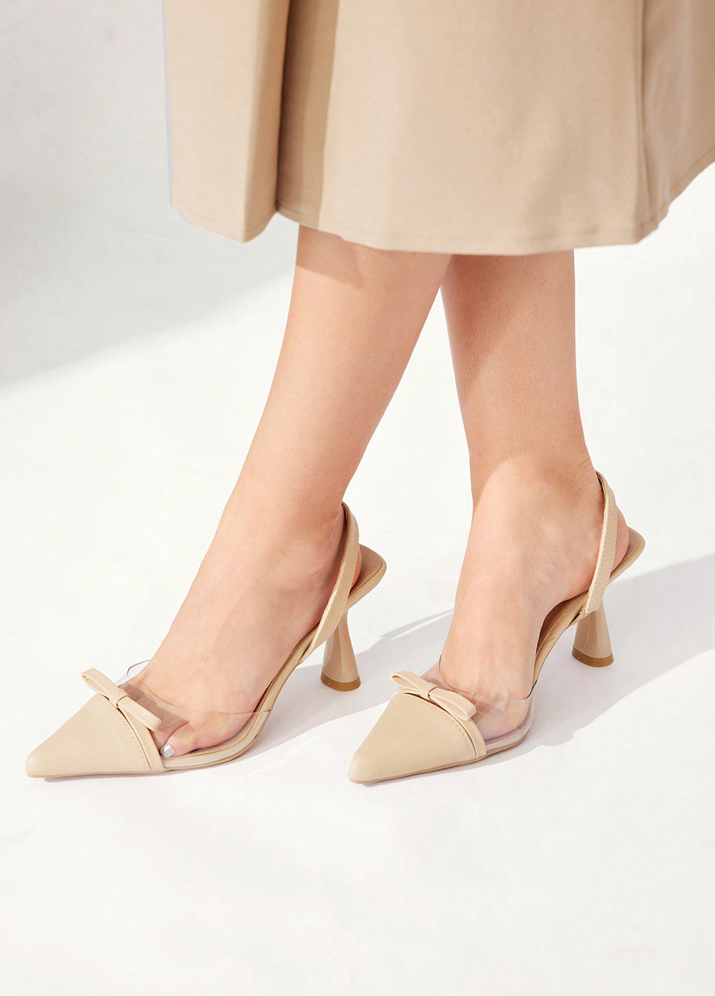 SHEIN Туфли бежевый з искусственная кожа, силикон, китай — лето (367436077)