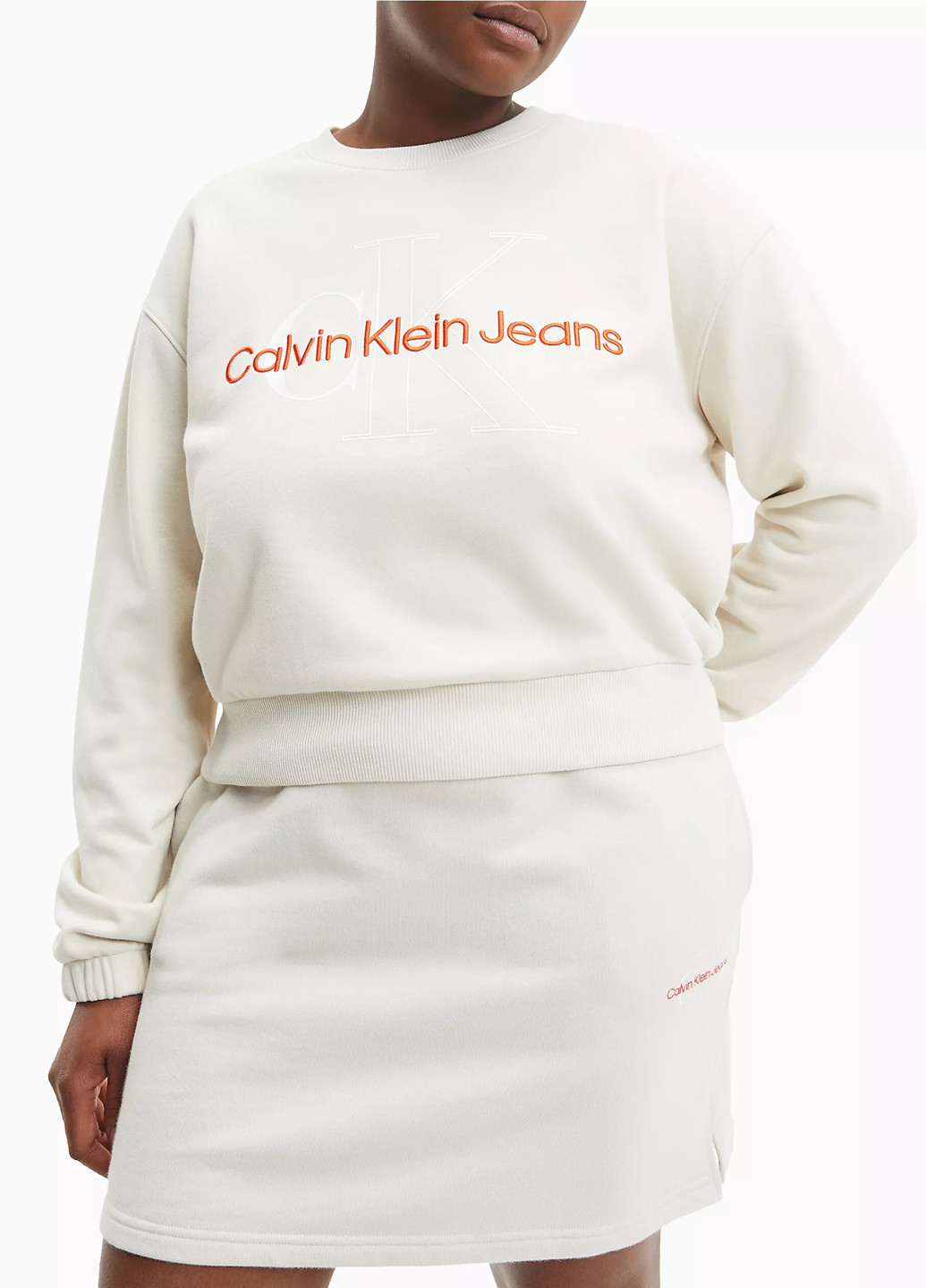 Молочный свитшот Calvin Klein логотип вышивка (298807212)