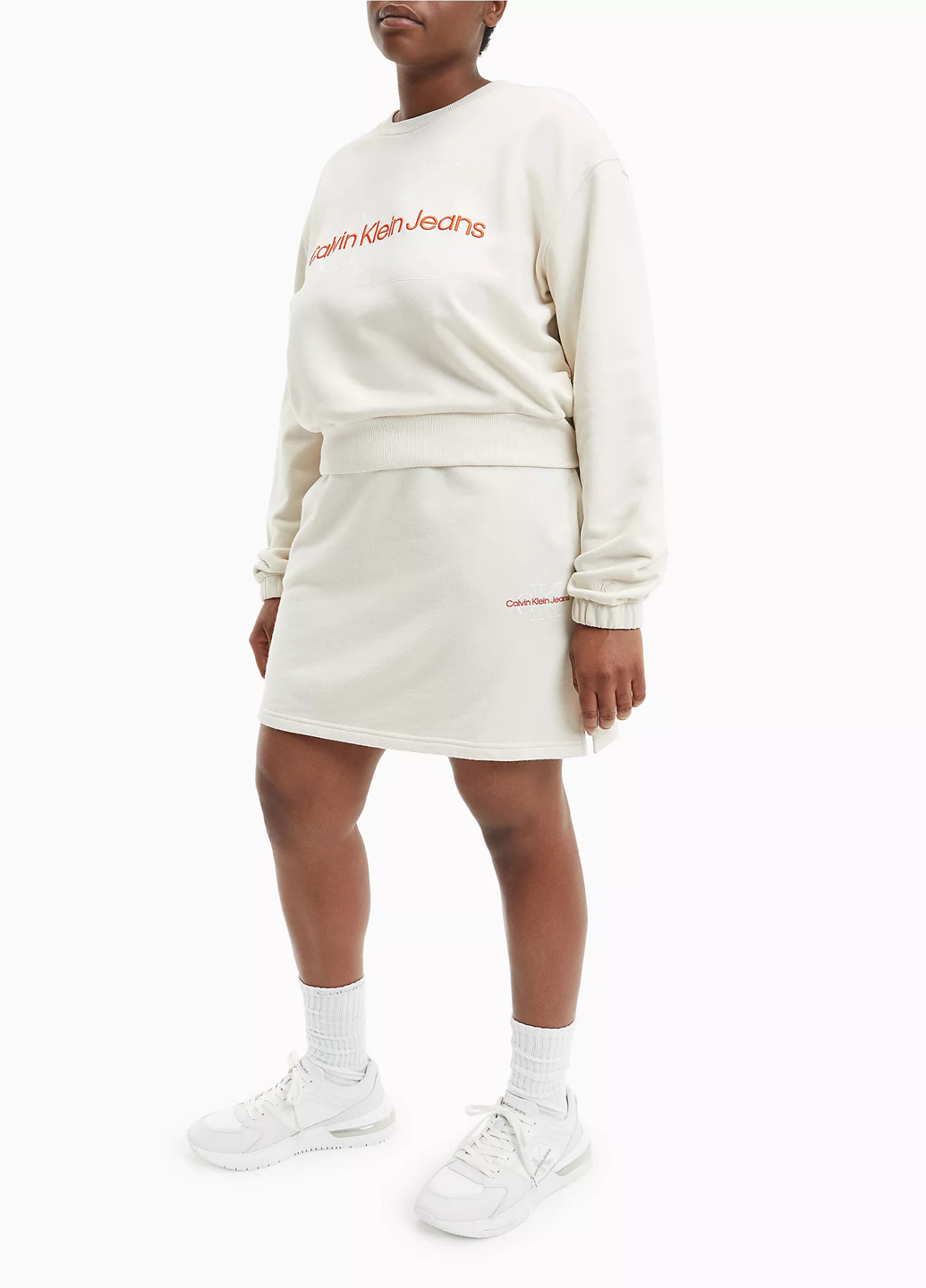 Молочный свитшот Calvin Klein логотип вышивка (298807212)