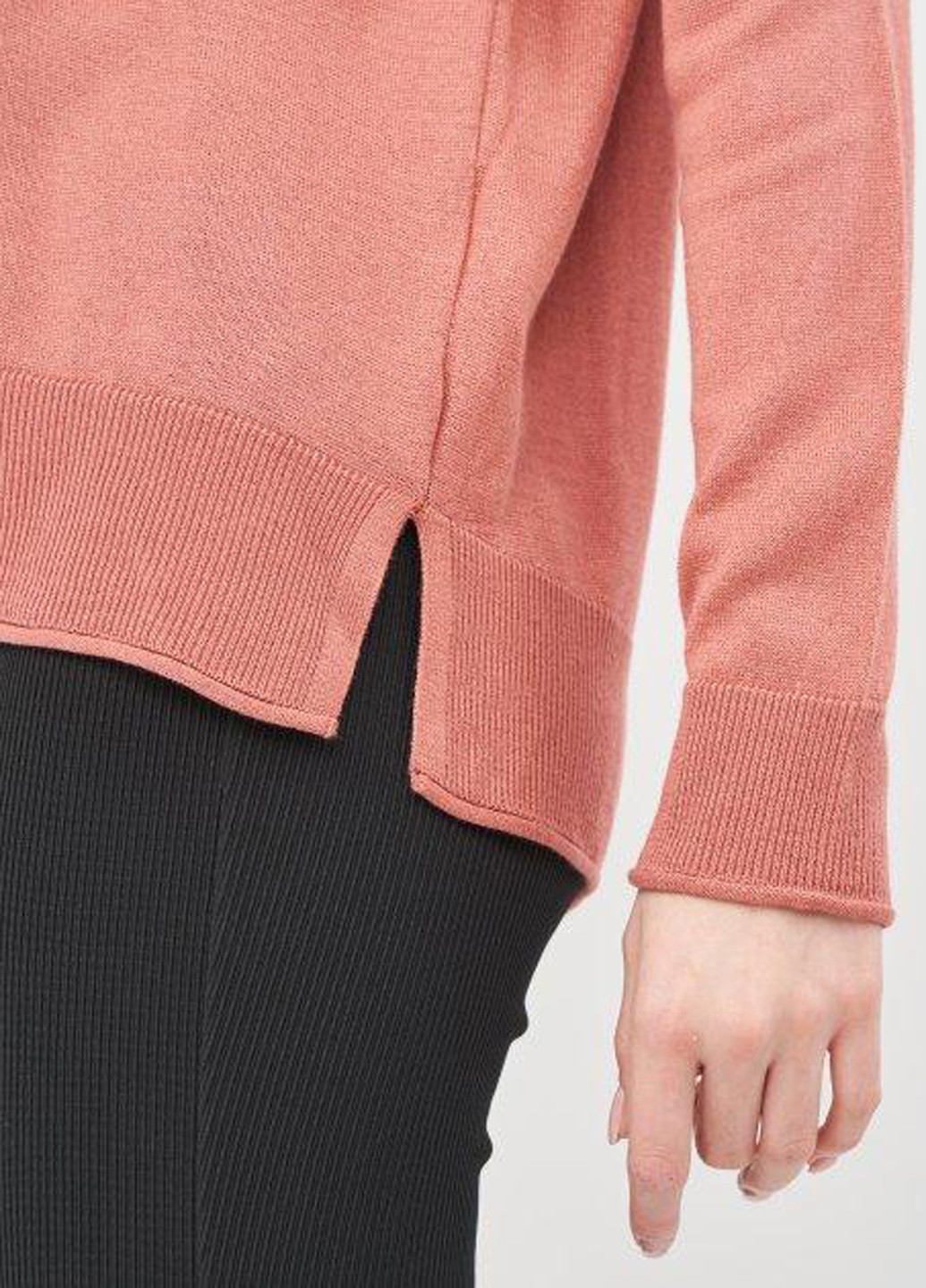 Персиковий демісезонний пуловер пуловер Stradivarius