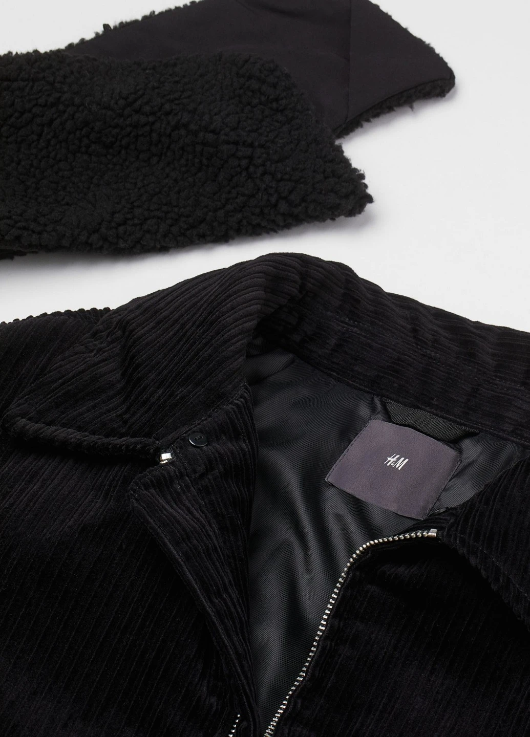 Чорна демісезонна куртка H&M