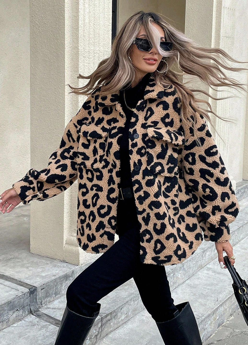 Бежева демісезонна куртка SHEIN