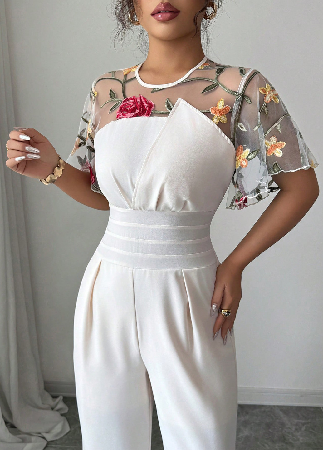 Комбинезон SHEIN комбинезон-брюки однотонный кремовый праздничный, вечерний полиэстер