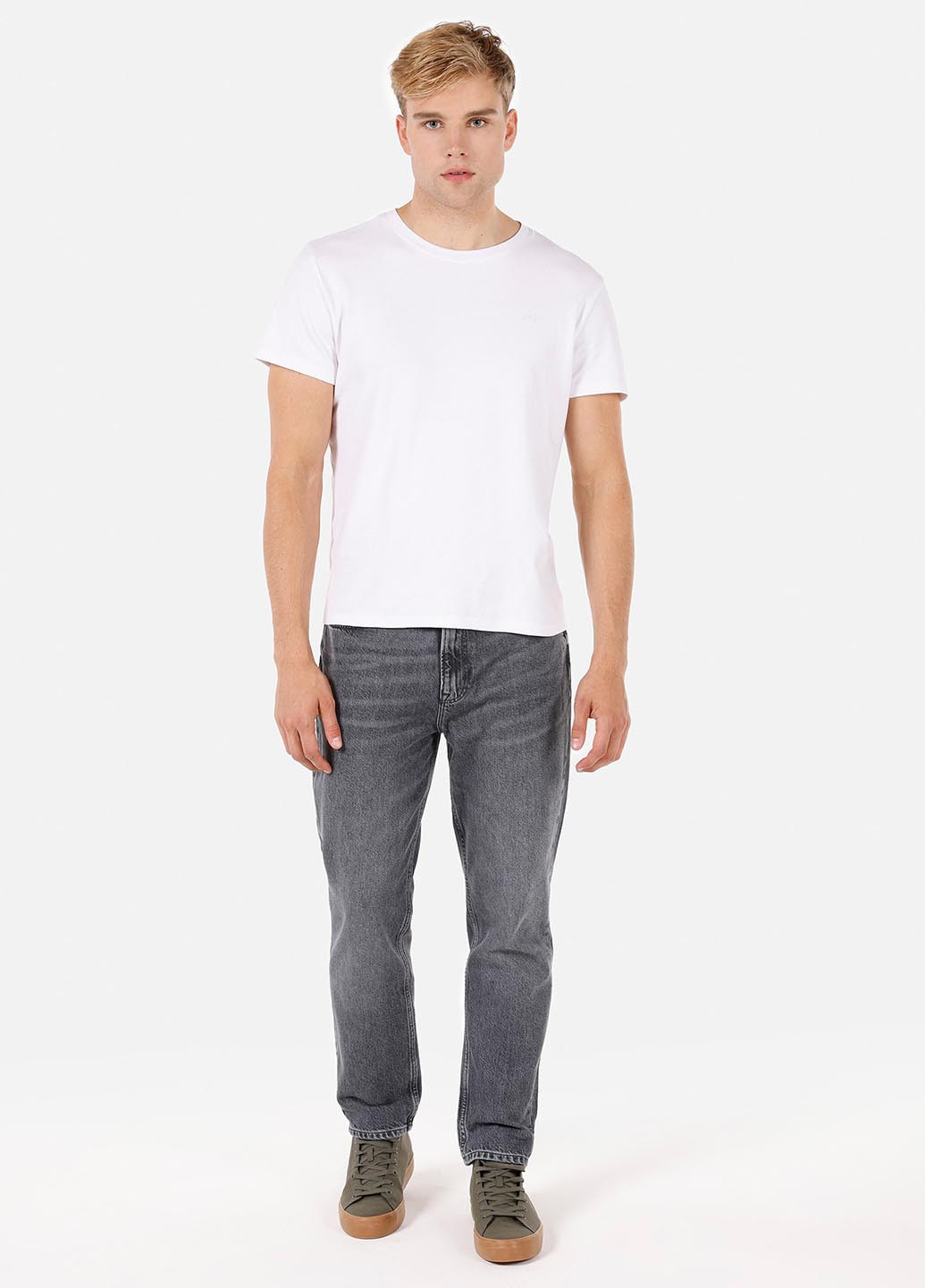 Темно-серые демисезонные прямые джинсы Colin's