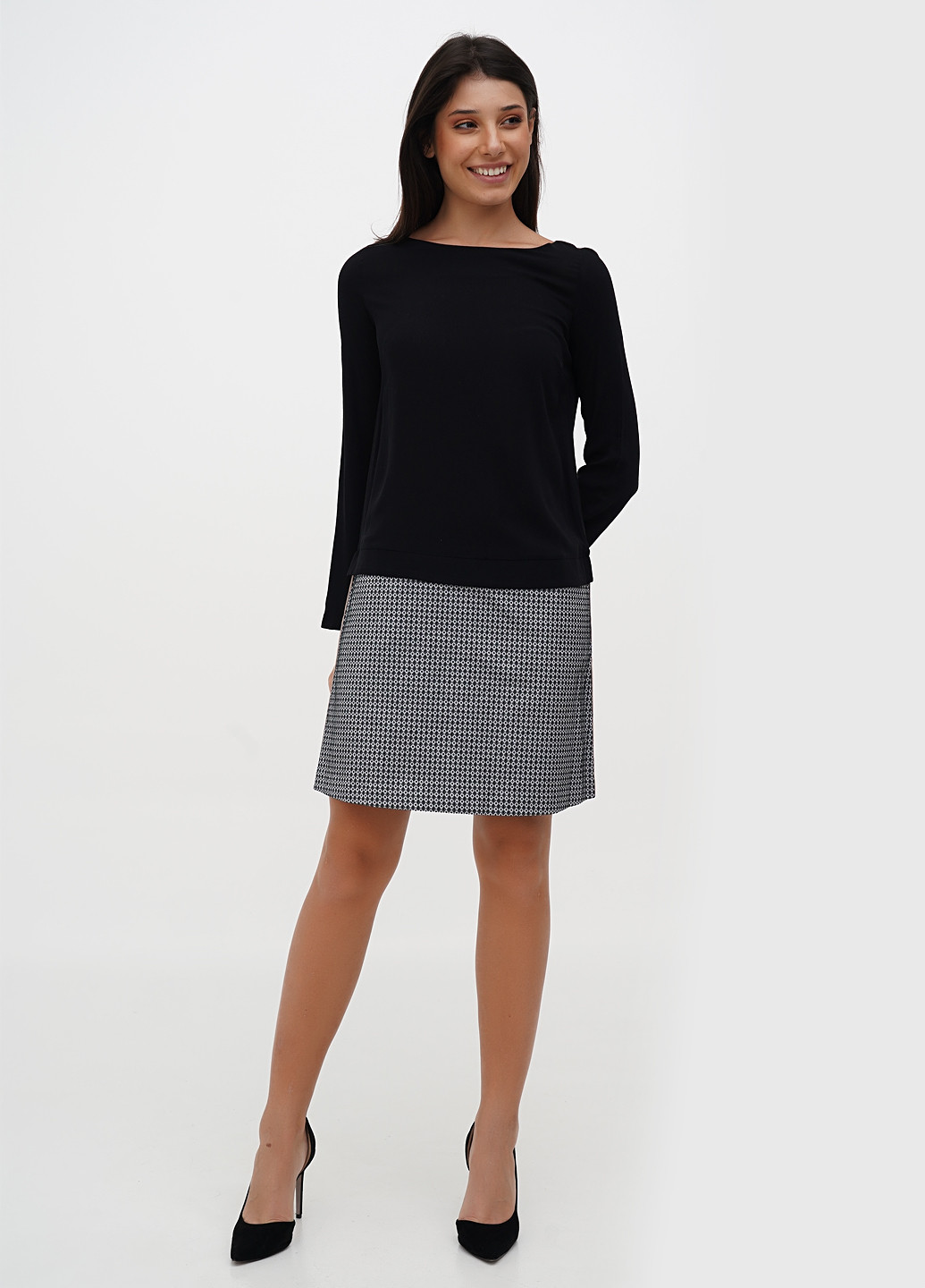 Чорна кежуал сукня Sassofono однотонна