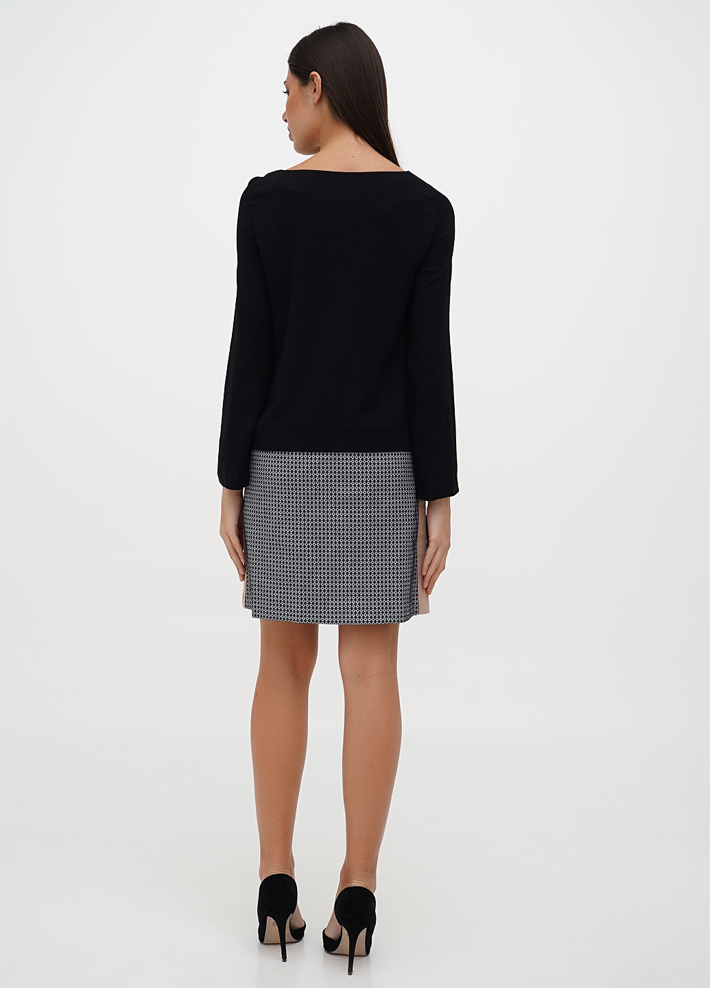 Чорна кежуал сукня Sassofono однотонна