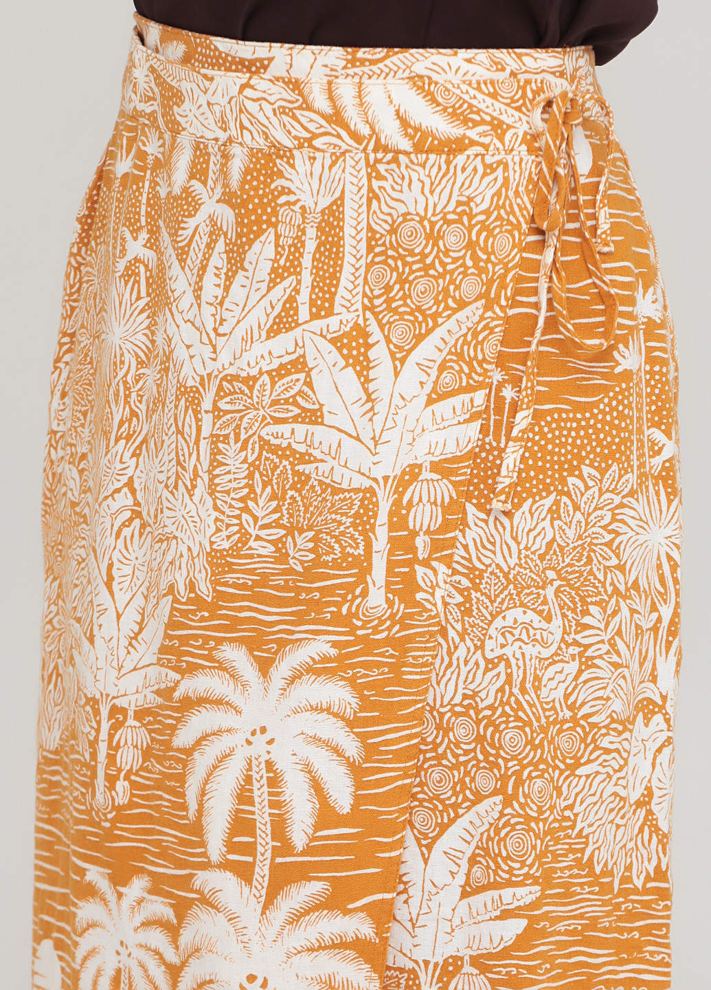 Охряная кэжуал с рисунком юбка H&M на запах