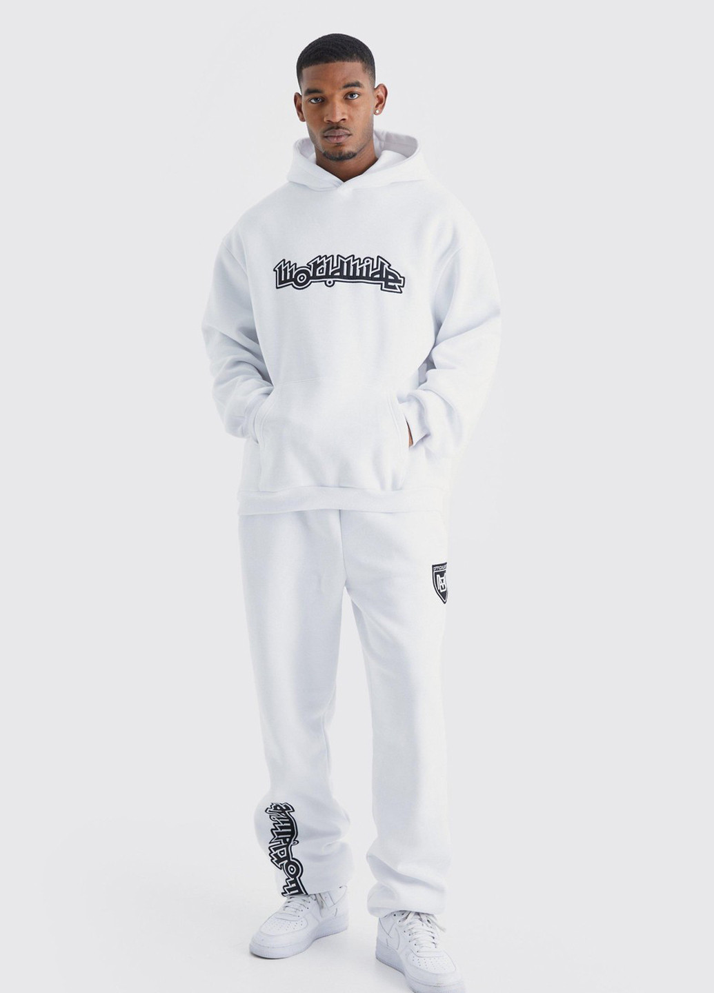 Белый демисезонный костюм (худи, брюки) брючный Boohoo