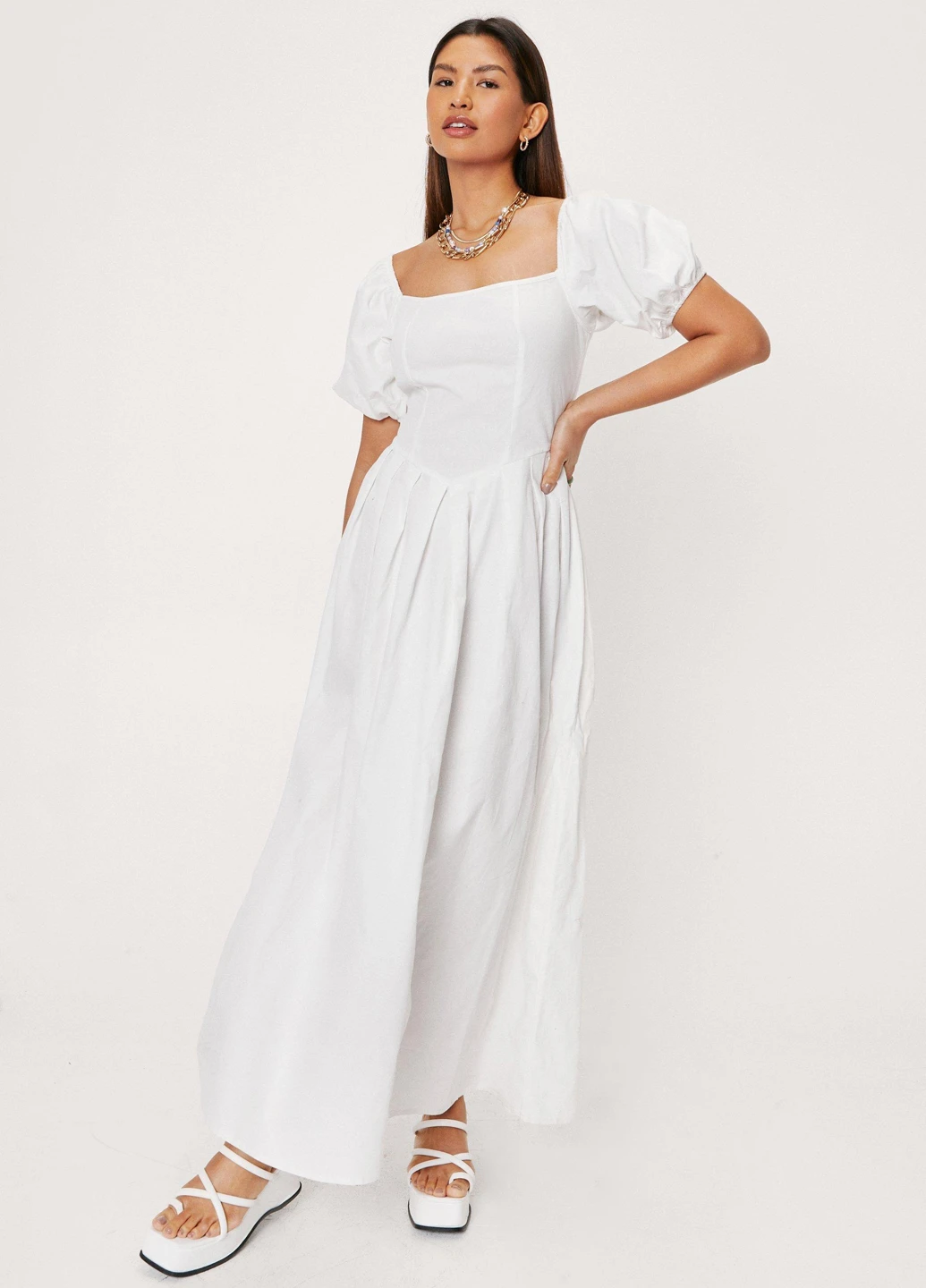 Белое кэжуал платье клеш Nasty Gal однотонное