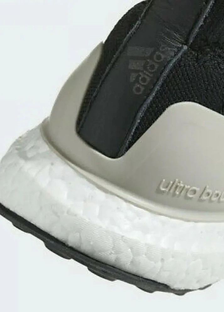 Чорно-білі кросівки демісезон adidas