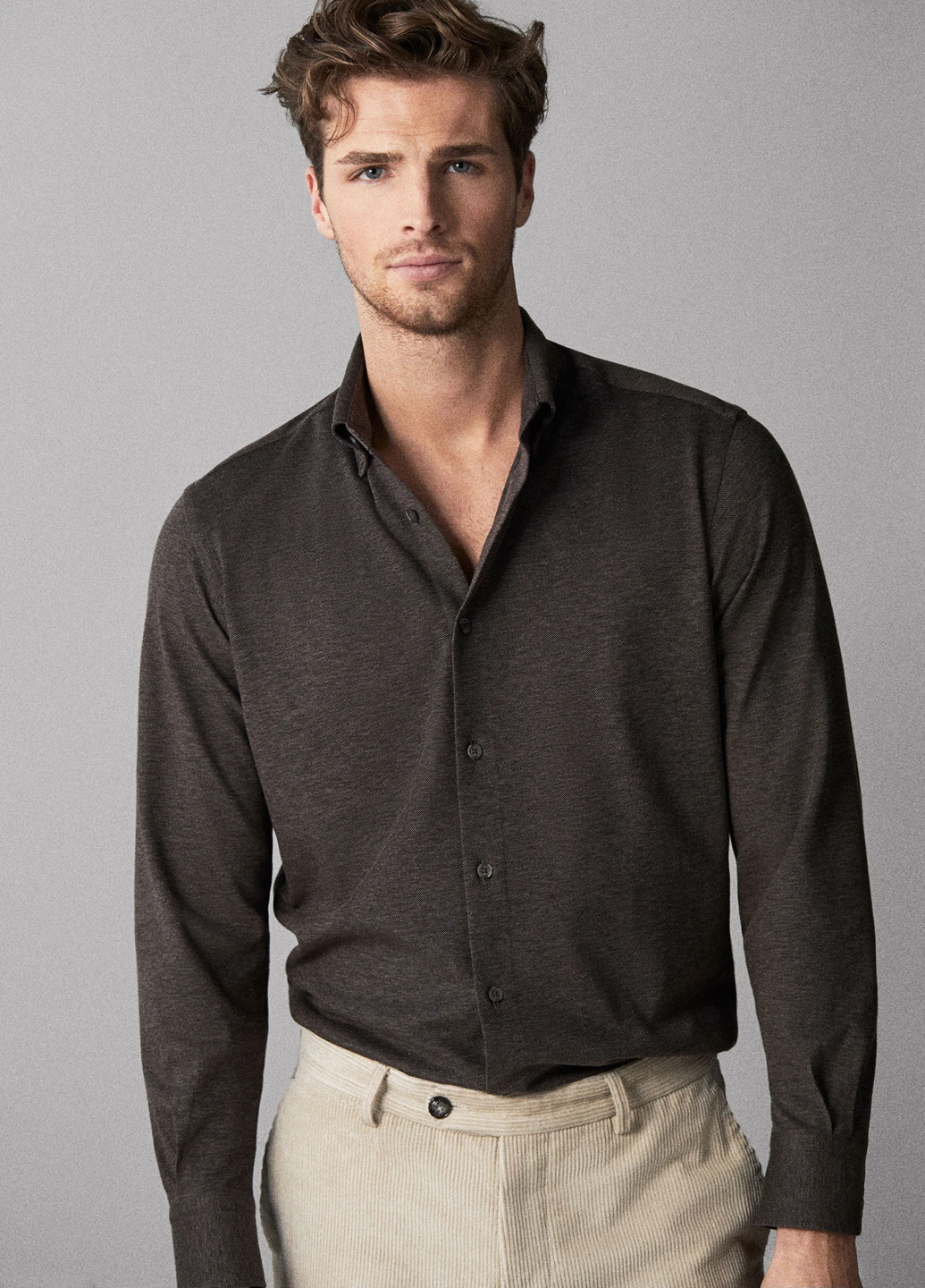 Коричневая кэжуал рубашка однотонная Massimo Dutti с длинным рукавом