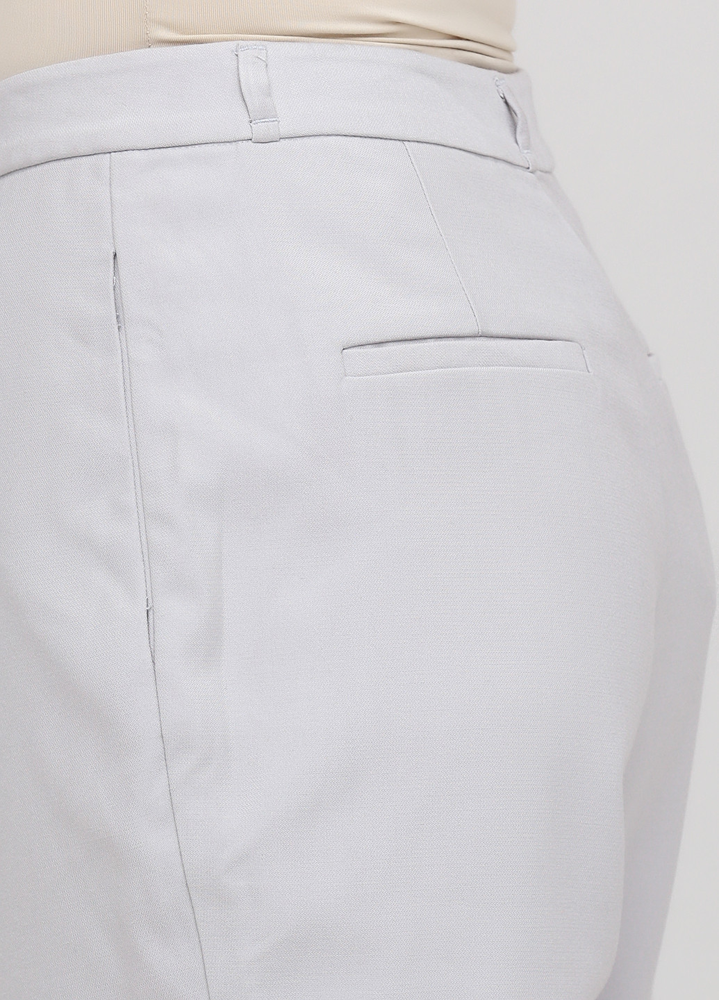 Серые кэжуал демисезонные зауженные, укороченные брюки Vero Moda