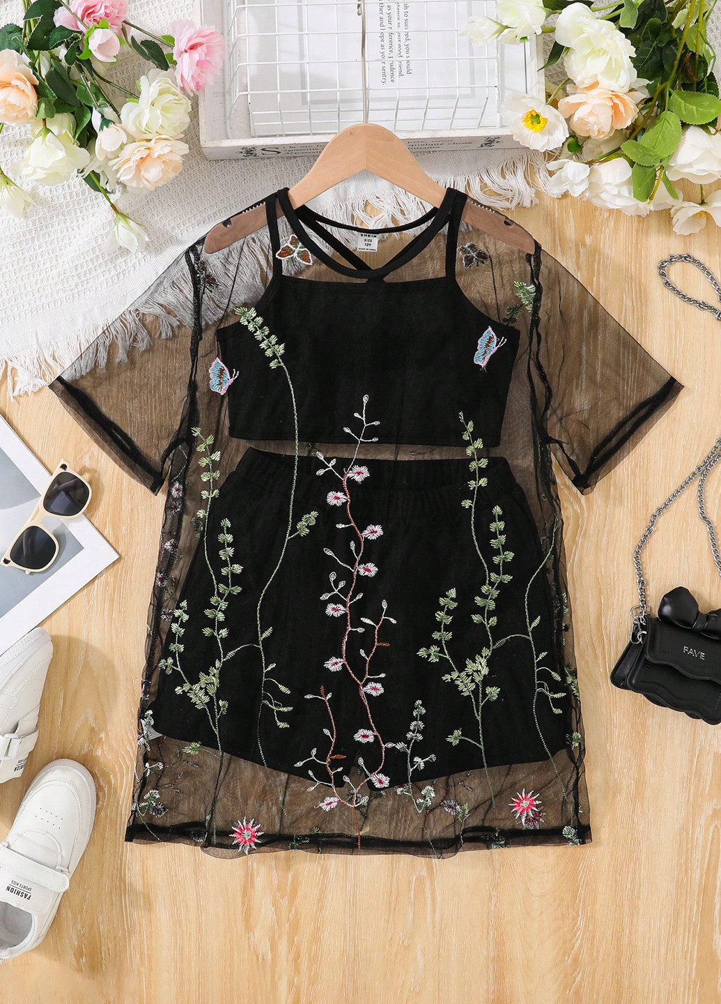 Черный летний комплект (топ, шорты, накидка) SHEIN