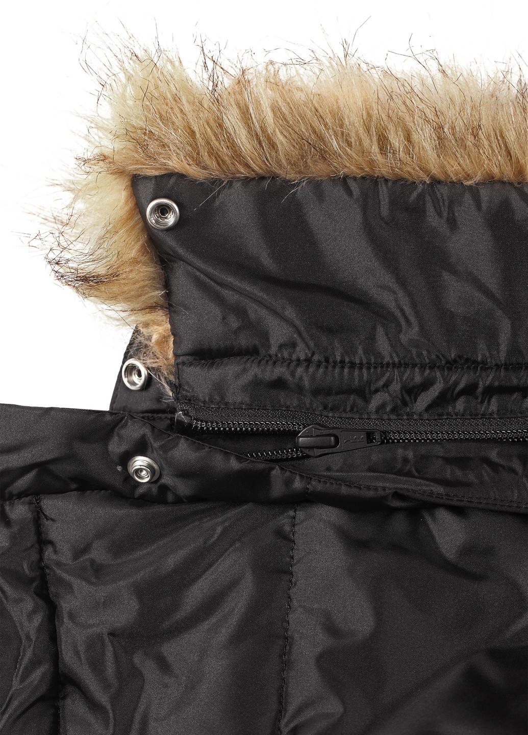 Черная зимняя куртка Reima