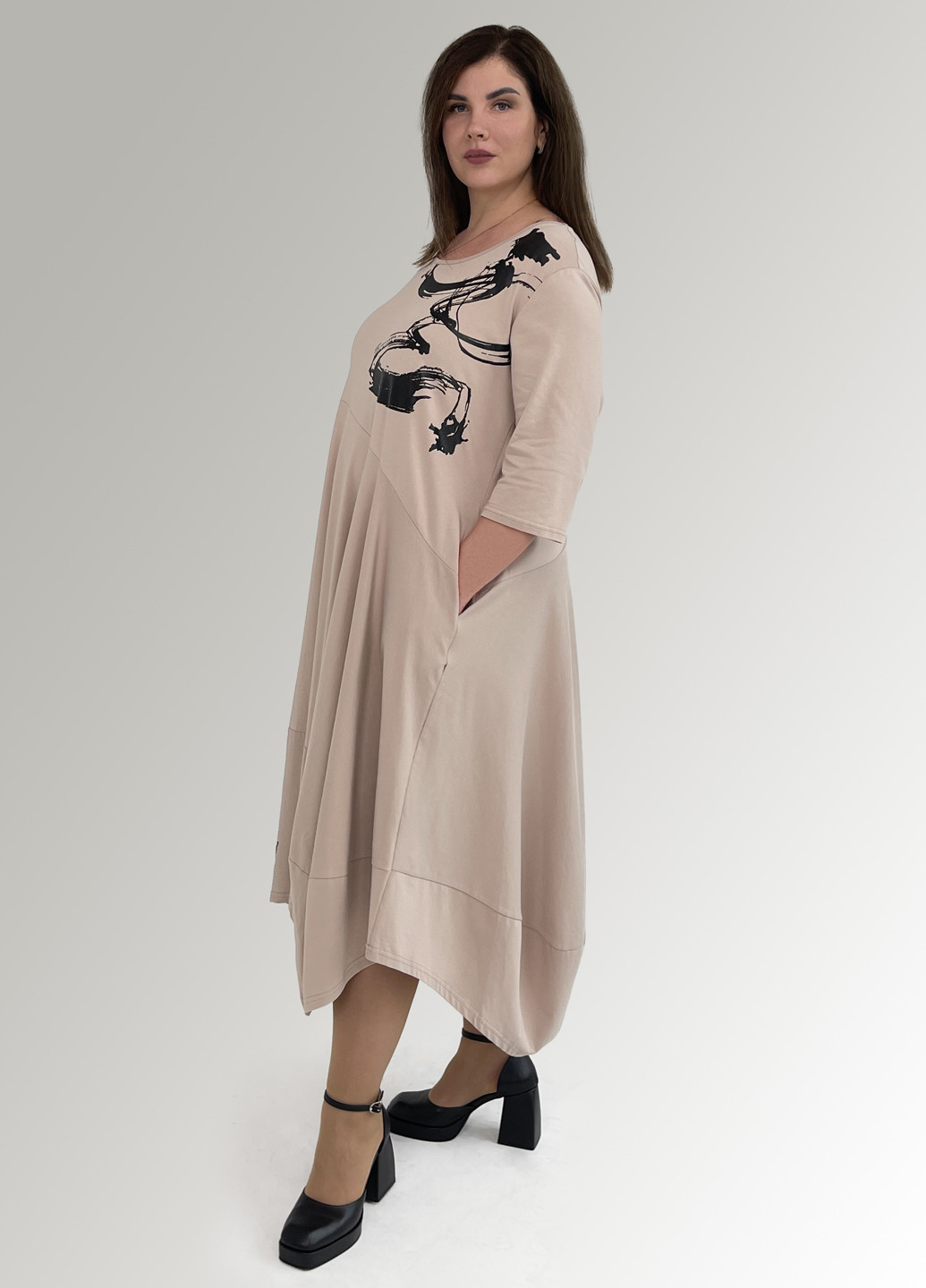 Кофейное кэжуал платье а-силуэт Hookk Design с рисунком