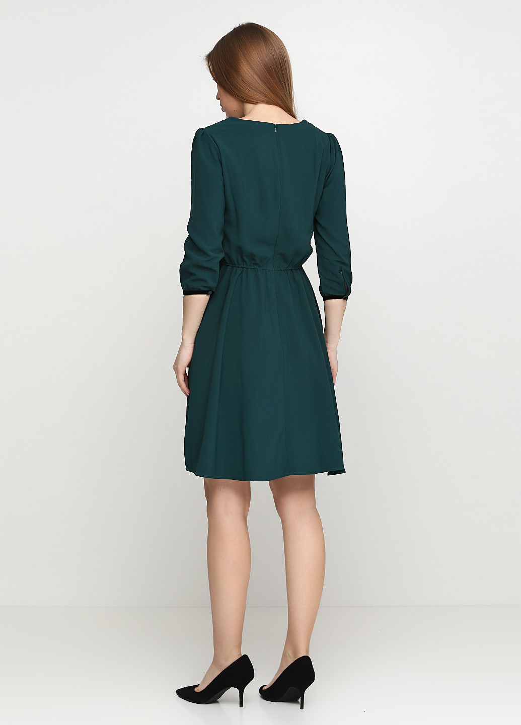 Зеленое кэжуал платье Mint & Berry однотонное