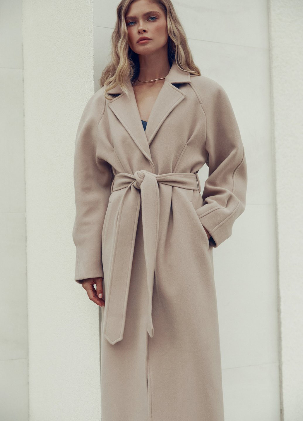 Бежевое демисезонное Пальто однобортное Gepur