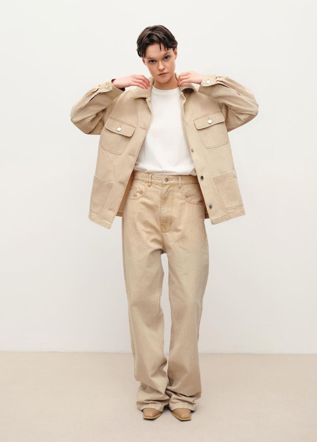 Бежева демісезонна куртка JUL