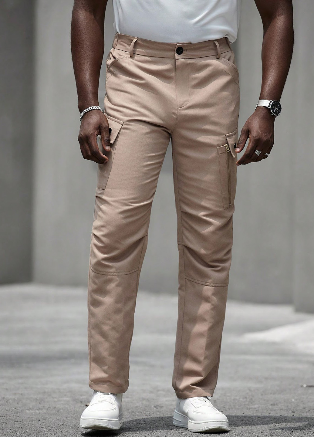 Светло-бежевые кэжуал демисезонные карго, зауженные брюки SHEIN