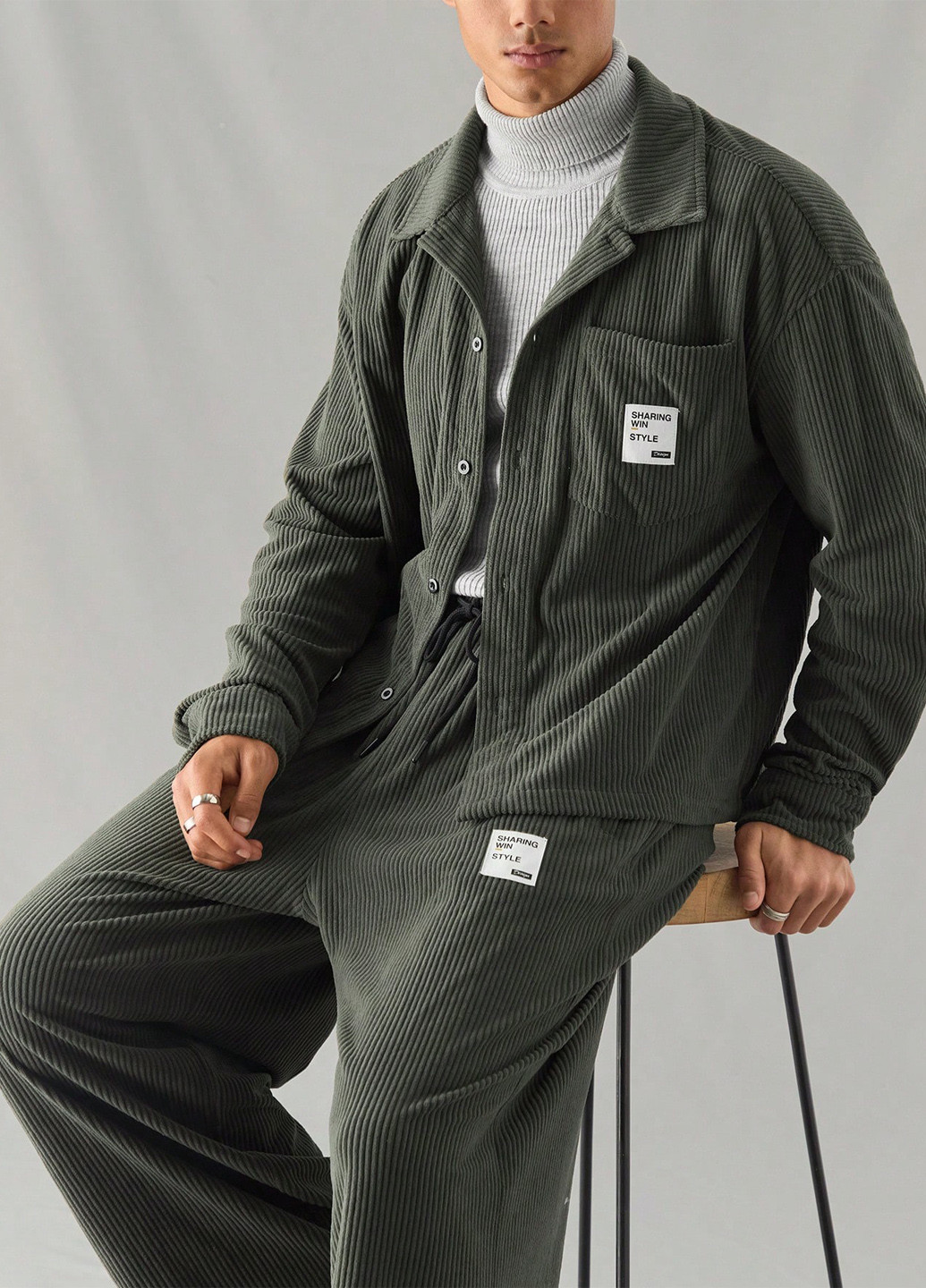 Оливковий (хакі) демісезонний костюм (сорочка, штани) брючний, з сорочкою SHEIN