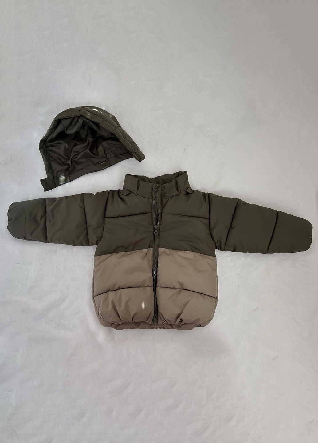 Оливковая (хаки) демисезонная куртка H&M