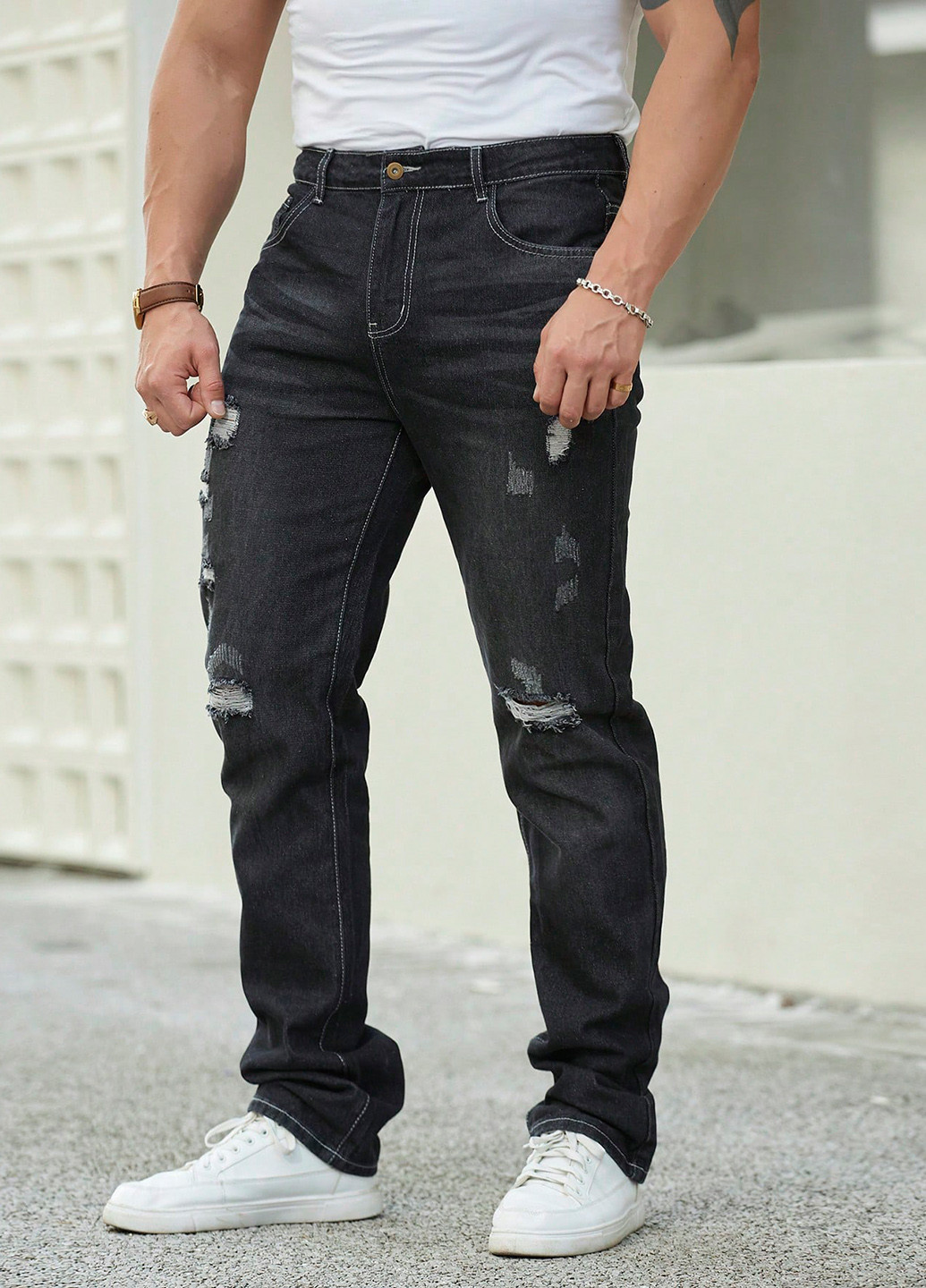 Черные демисезонные регюлар фит джинсы SHEIN