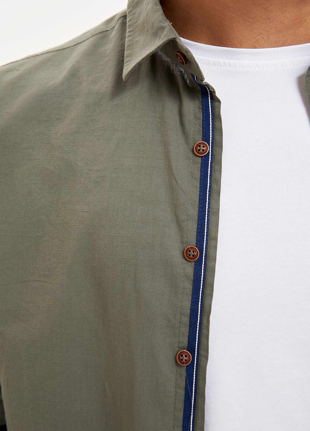 Оливковковая (хаки) кэжуал рубашка DeFacto