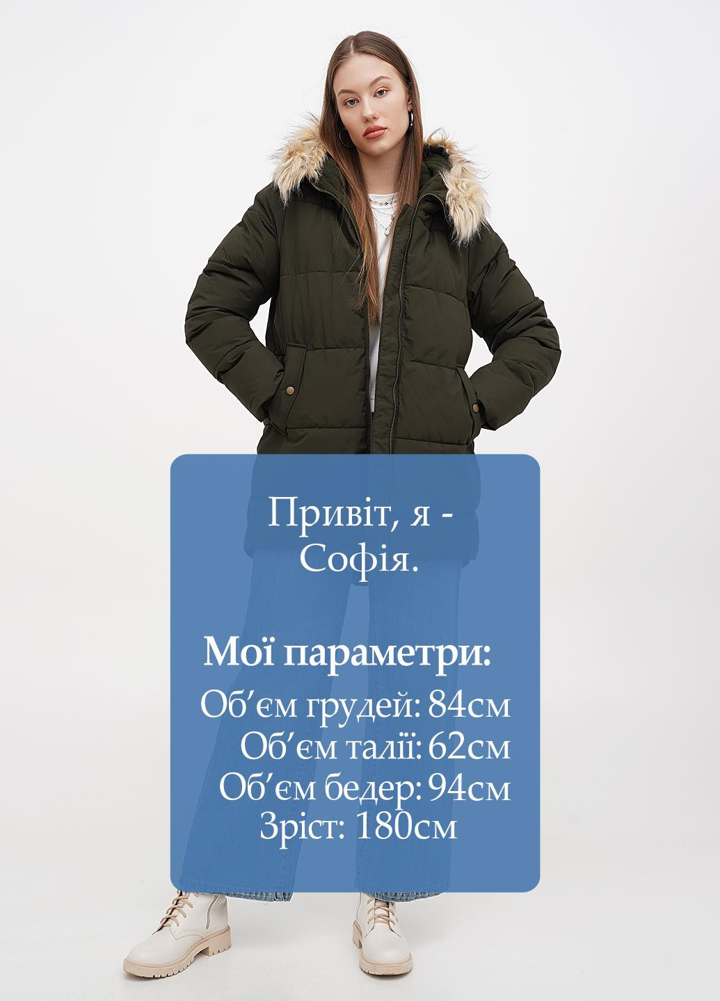 Оливкова (хакі) зимня куртка Cropp