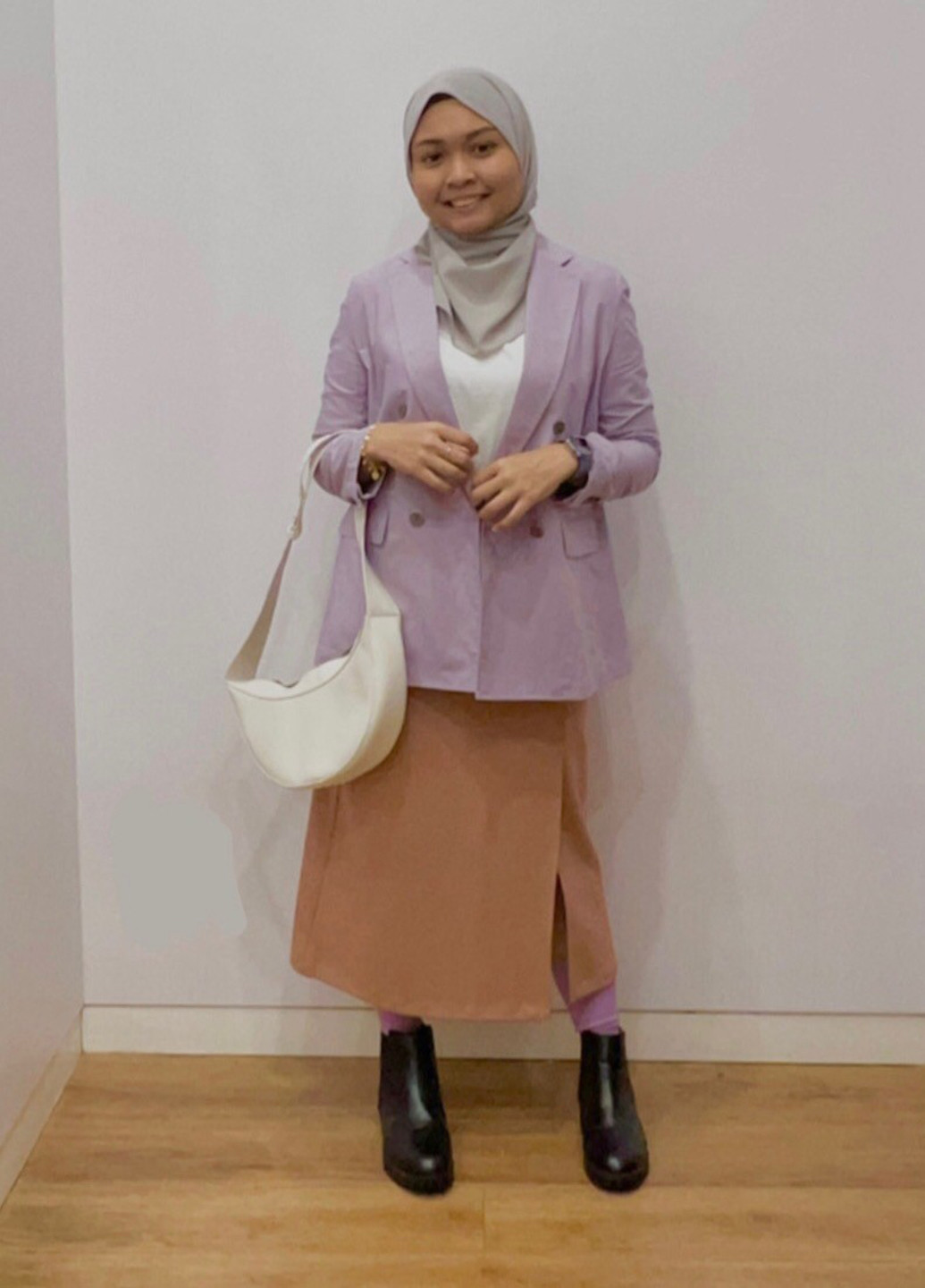 Коричневая кэжуал однотонная юбка Uniqlo а-силуэта (трапеция)